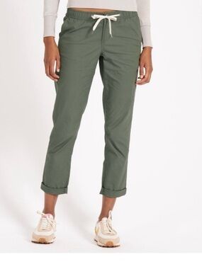 Vuori Olive Drawstring Cropped Pants